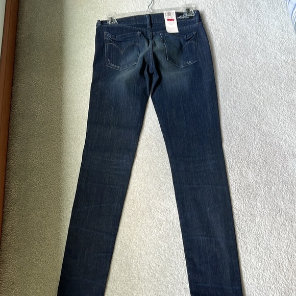 Levi’s Slight Curve Stretch Skinny Jeans - Picture 4 of 6
